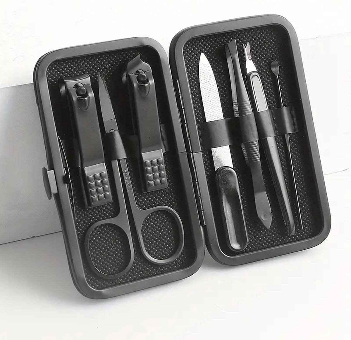 Luxe Zwarte 7-in-1 Manicure Set - Nagelknipper, Schuine Nagelknipper, Wenkbrauwtrimmer, Dode Huidvork, Pincet, Comfortabele Oorpincet - Voor Mannen en Vrouwen