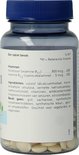 Achterkant van een doorzichtige pot Orthica Magnesium-400 met blauwe dop. Zichtbare witte tabletten. Tekst met vitaminen, ingrediënten en vermelding dat het geschikt is voor vegetariërs en veganisten.