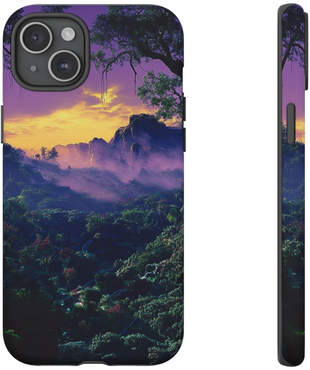 Sprookjesachtige Junglezonsondergang – Telefoonhoesje Geschikt voor iPhone 15 Plus