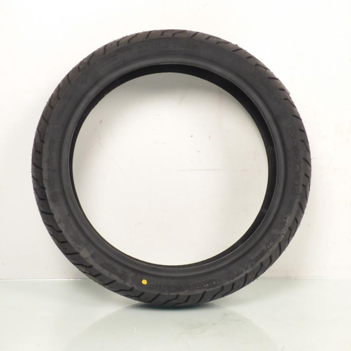 Pneu 120-70-15 Deli Tire pour Scooter Yamaha 125 YP X-MAX 2014 à 2017 Neuf