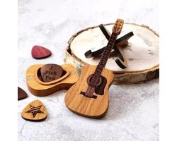 Houten Gitaar Plectrumdoos – Uniek Cadeau voor Gitaristen – Gitaarvormig Bewaardoosje – 12cm – Houtkleur