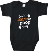 Rompertjes baby met tekst - Don't scare me I poop easily - Zwart - Maat 74/80 - Kraamcadeau - Babygeschenk - Romper - Valentijn - Moederdag - Vaderdag