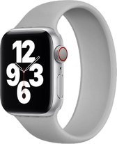 Shop4 - Bandje voor Apple Watch 7 45mm - Large Siliconen Solo Loop Grijs