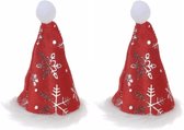 2x stuks mini kerstmutsjes met sneeuwvlokken op clip