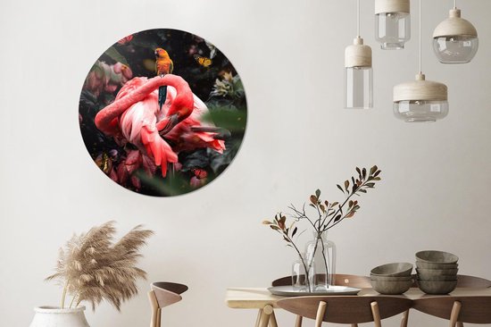 Papier peint cercle - Un perroquet sur le cou d'un flamant rose dans la jungle - 100x100 cm XXL