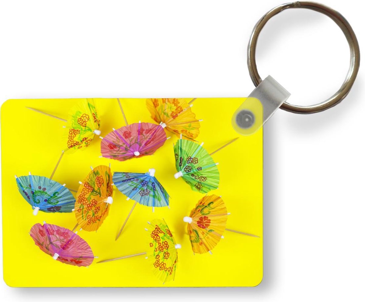 Sleutelhanger - Parasols op geel - Uitdeelcadeautjes - Plastic