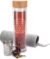 Navaris glazen theefles met filter - 450 ml - Waterfles van glas - Dubbelwandige fles met bamboe dop, thee infuser en hoes - Flower of life design