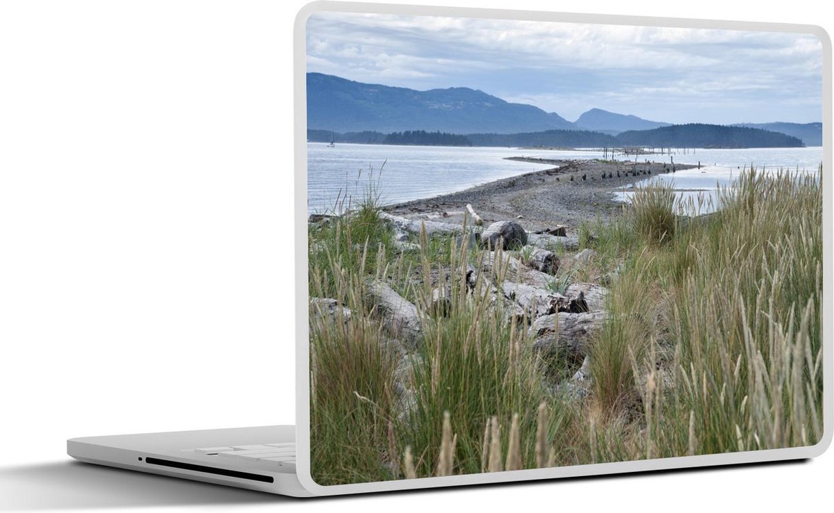 Afbeelding van product SleevesAndCases  Laptop sticker - 13.3 inch - Graslandschap in het Nationaal park Gulf Islands in Canada