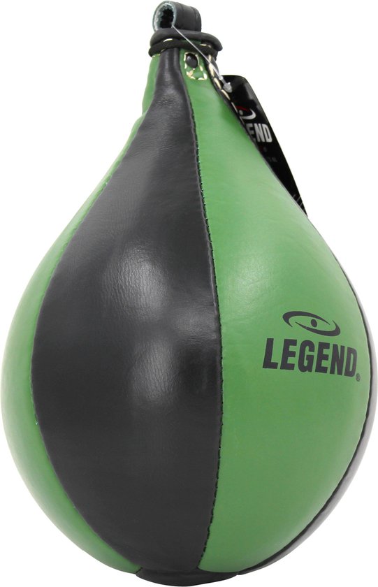 Groene en zwarte bokszak met 'LEGEND' logo.