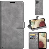 Retro kalf patroon gesp horizontale flip lederen tas met houder & kaartsleuven & portemonnee voor Samsung Galaxy M12/F12 (grijs)