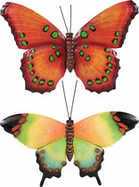 Set van 2x stuks tuindecoratie muur/wand/schutting vlinders van metaal in oranje en groen tinten 48 x 30 cm