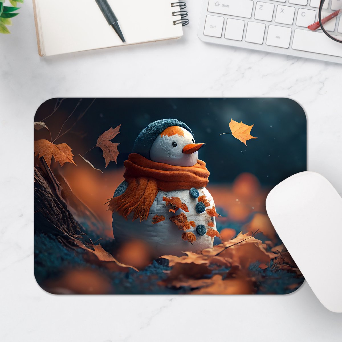 Muismat - Sneeuwpop tussen Herfstbladeren - 25x18 cm - 2 mm Dik - Muismat van Vinyl
