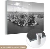 MuchoWow® Glasschilderij 120x80 cm - Schilderij acrylglas - New York - Zwart - Wit - Foto op glas - Schilderijen