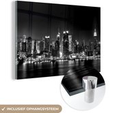 MuchoWow® Glasschilderij 90x60 cm - Schilderij acrylglas - Skyline van New York - zwart wit - Foto op glas - Schilderijen