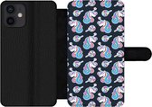 Bookcase Geschikt voor iPhone 12 telefoonhoesje - Meisje - Unicorn - Lolly snoep - Patronen - Girl - Kids - Kinderen - Met vakjes - Wallet case met magneetsluiting