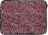 Laptophoes 13 inch - Panter - Roze - Dierenprint - Patronen - Laptop sleeve - Binnenmaat 32x22,5 cm - Zwarte achterkant