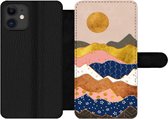 Bookcase Geschikt voor iPhone 12 Pro telefoonhoesje - Goud - Pastel - Patronen - Met vakjes - Wallet case met magneetsluiting