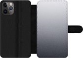 Bookcase Geschikt voor iPhone 11 Pro Max telefoonhoesje - Aluminium print - Metaal - Grijs - Met vakjes - Wallet case met magneetsluiting