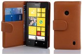 Coque Cadorabo pour Nokia Lumia 520 / 521 en COGNAC BROWN - Housse de protection en similicuir texturé et pochette pour cartes