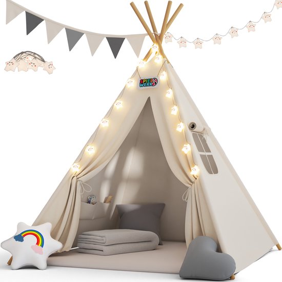 Crème tipi speeltent met sterverlichting, vlaggetjes, regenboogster en hartkussen en deken.