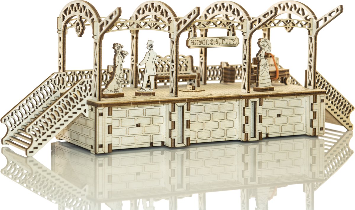 Wooden City Treinstation - Houten Modelbouw