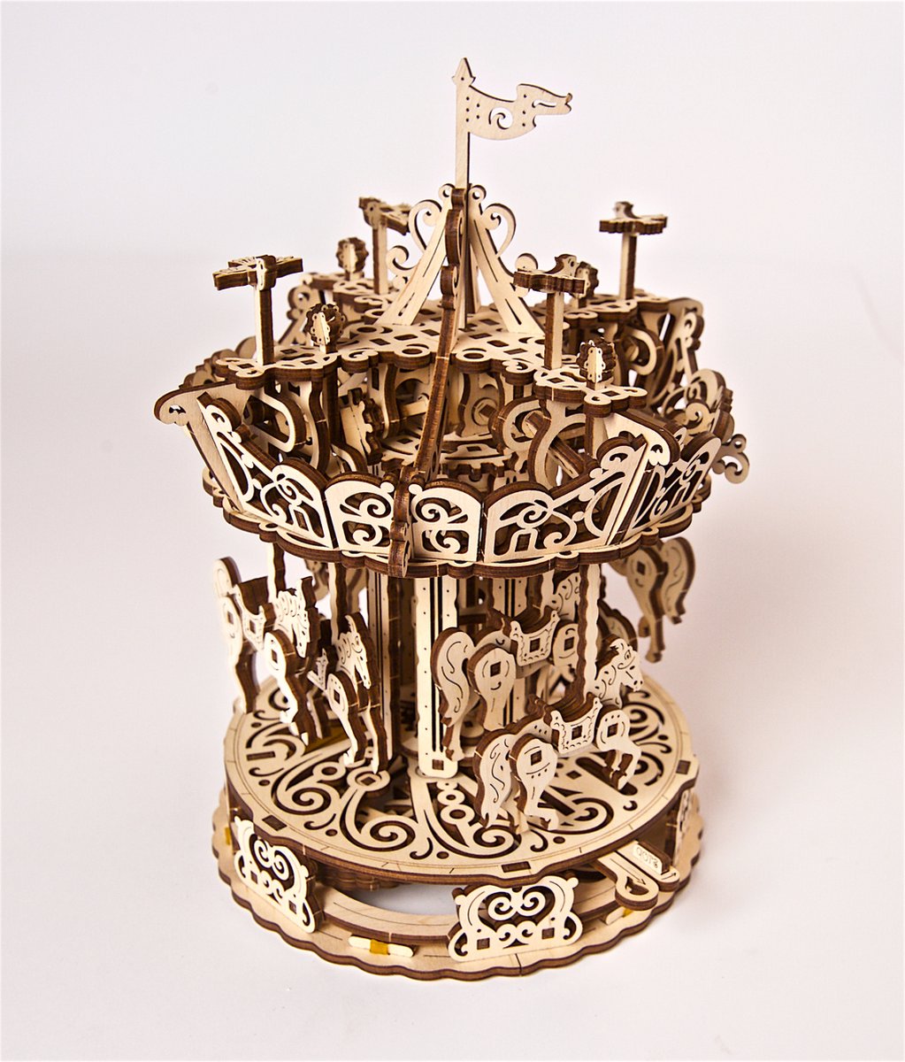UGEARS Houten 3D Model - Carrousel — afbeelding 4