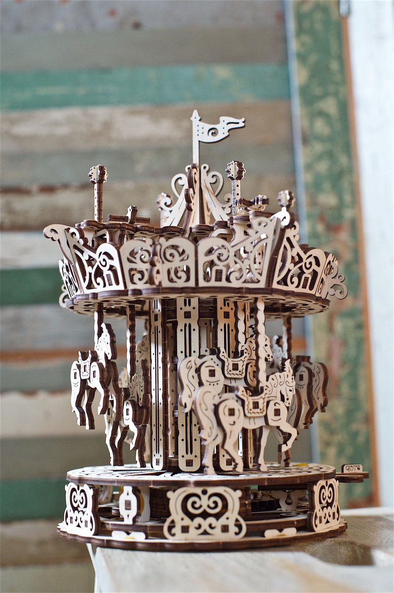UGEARS Houten 3D Model - Carrousel — afbeelding 12