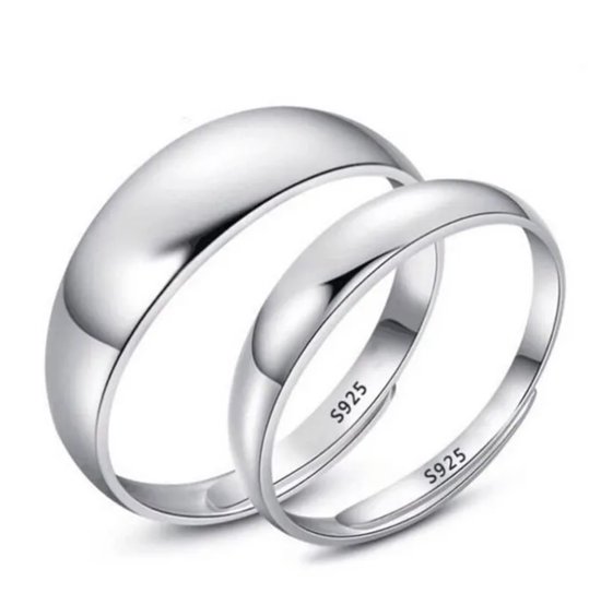 Ring dames | ringenset dames | zilveren ringen set dames | minimalistische ring | zilver 925 plated | one size ringen | cadeau voor vrouw | liefdescadeau | verlovingsringen | trouwringen | valentijn | valentijnscadeautje