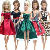 Poppenkleertjes - Geschikt voor Barbie - Set van 5 luxe jurken - Kleding voor modepoppen - Jurkjes - Kerst outfit - Cadeauverpakking