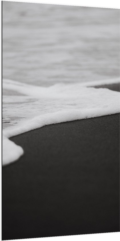 WallClassics - Dibond - Schuim van Golf (zwart/wit) - 100x200 cm Foto op Aluminium (Met Ophangsysteem)