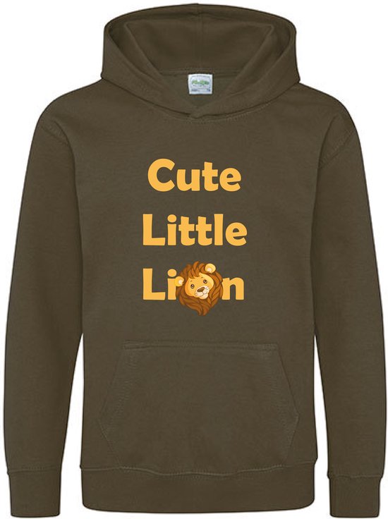 Pixeline Hoodie Cute Little Leeuw olive 9-11 jaar - Leeuw - Pixeline - Trui - Stoer - Dier - Kinderkleding - Hoodie - Dierenprint - Animal - Kleding