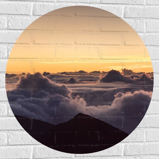 Muursticker Cirkel - Bergen boven de Wolken - Hawaii - 80x80 cm Foto op Muursticker