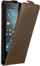 Cadorabo Hoesje geschikt voor Nokia Lumia 550 in KOFFIE BRUIN - Beschermhoes in flip design Case Cover met magnetische sluiting