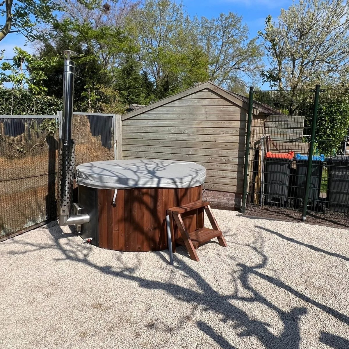 Hottub met geïntegreerde kachel - afbeelding 3