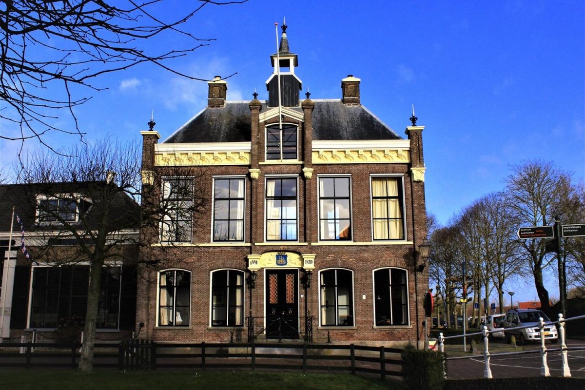 Dickensville - IJlst - Stadhuis