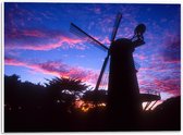 WallClassics - PVC Schuimplaat- Silhouet van Grote Molen onder Donkere Zonsondergang - 40x30 cm Foto op PVC Schuimplaat