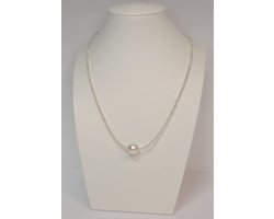 Parels – bergkristal – zilver – magneetslot - ketting – uitverkoop Juwelier Verlinden St. Hubert - van €529,= voor €429,=
