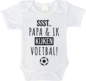 Romper - Ssst.. Papa & ik kijken voetbal! - maat: 86 - korte mouwen - kleur: wit - 1 stuks - rompertje - rompers - rompertjes - baby born - geschenk aankondiging - zwanger - geschenk - geschenk cadeau - cadeau - baby