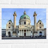 WallClassics - Muursticker - Karlskirche Kerk in Oostenrijk - 40x30 cm Foto op Muursticker