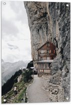 WallClassics - Tuinposter – Huisje op de Noordelijke top van Appenzeller Alpen - 60x90 cm Foto op Tuinposter (wanddecoratie voor buiten en binnen)