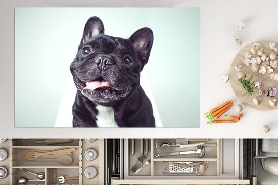 KitchenYeah® Inductie beschermer 81.6x52.7 cm - Franse Bulldog - Zwart - Stoel - Kookplaataccessoires - Afdekplaat voor kookplaat - Inductiebeschermer - Inductiemat - Inductieplaat mat