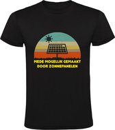Mede mogelijk gemaakt door zonnepanelen Heren T-shirt | zonne energie | klimaat | klimaatverandering | groene energie | klimaatactivist | zonnestroom | zonnepaneel