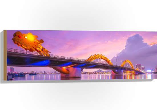 Hout - Paarse Lucht boven Verlichte Dragon brug in Da Nang, Vietnam - 90x30 cm - 9 mm dik - Foto op Hout (Met Ophangsysteem)
