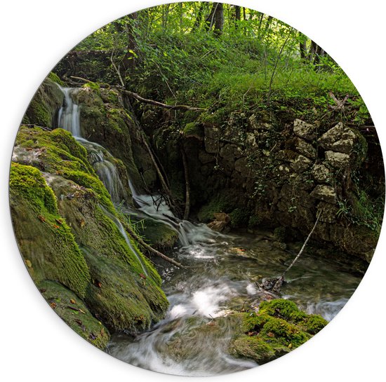 Dibond Muurcirkel - Kleine Watervallen Stromend in Riviertje in het Bos - 90x90 cm Foto op Aluminium Muurcirkel (met ophangsysteem)