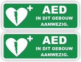 AED in dit gebouw aanwezig stickers.