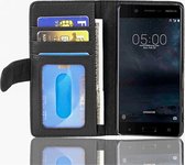 Cadorabo Hoesje geschikt voor Nokia 5 2017 in ZWARTE OXIDE - Beschermhoes met magnetische sluiting en 3 kaartsleuven Book Case Cover Etui