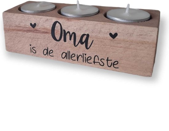 Waxinelichtje houder 3 kaarsen hout met tekst Oma is de allerliefste - Oma - Verjaardag - Geschenk - Cadeau