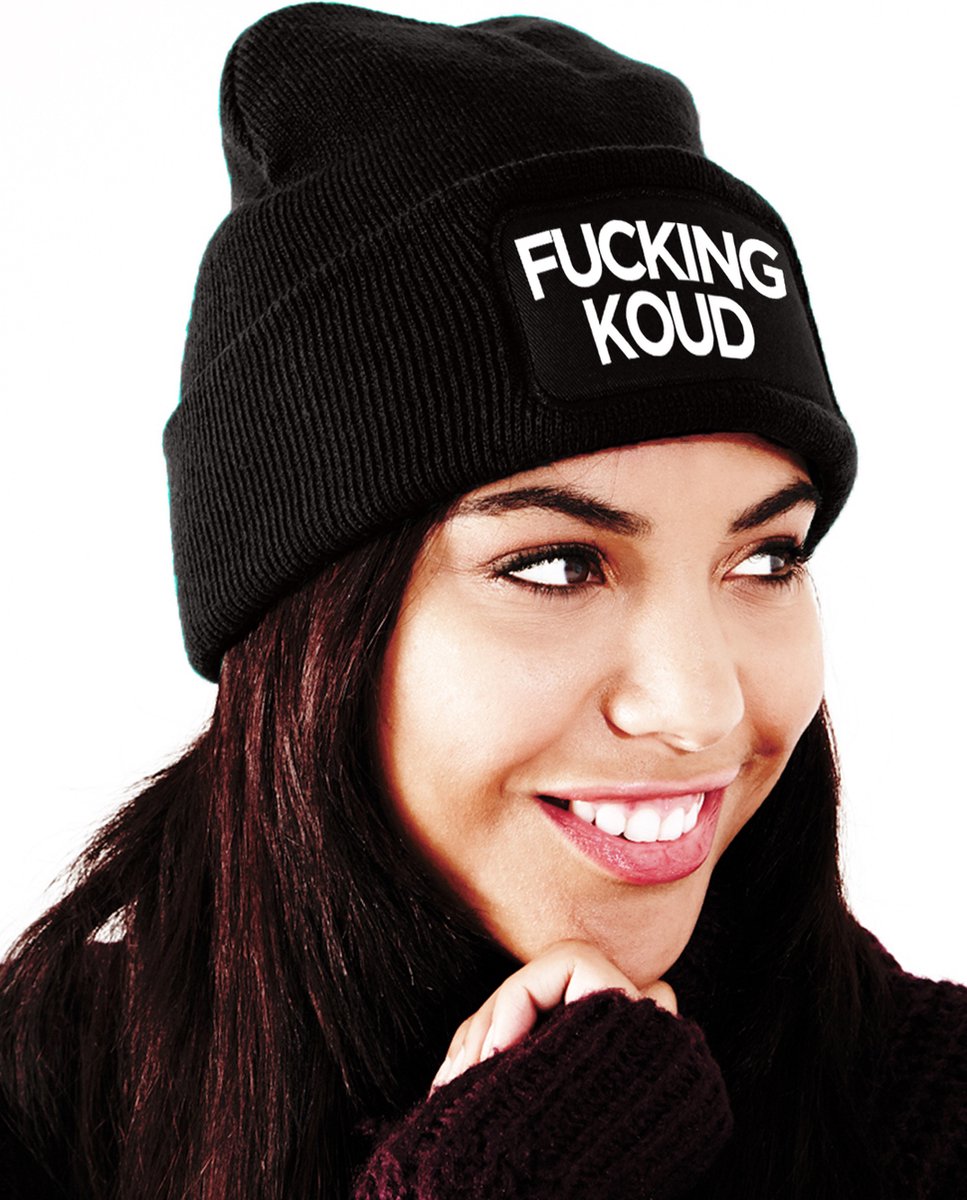 FUCKING KOUD uniseks muts - Zwart - Beanie - One Size - Grappige tekst - Quotes -Wintersport - Aprés ski muts - Ik wil zome