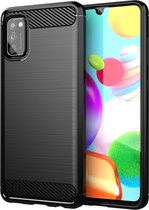 Cadorabo Hoesje geschikt voor Samsung Galaxy A41 in Brushed Zwart - Beschermhoes van flexibel TPU siliconen in roestvrij staal-carbonvezel look Case Cover