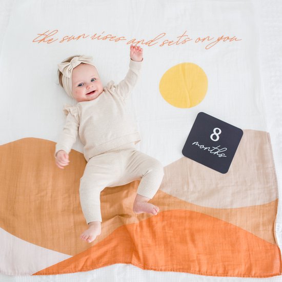 Lulujo Baby's First Year - swaddle & cards - Sunrise